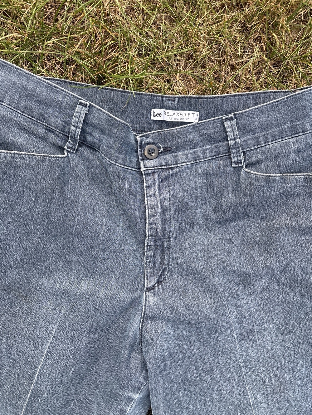 Lee Men's Relaxed Fit Jeans in Light Blue